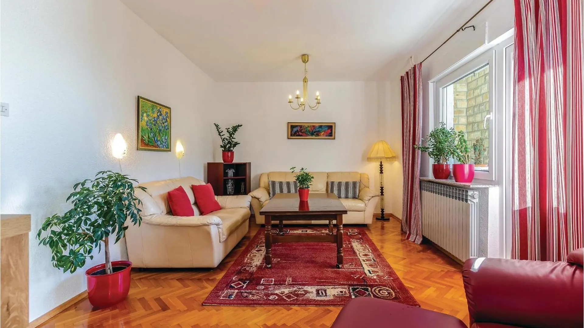 3 Bedroom Cozy Apartment In Kostrena